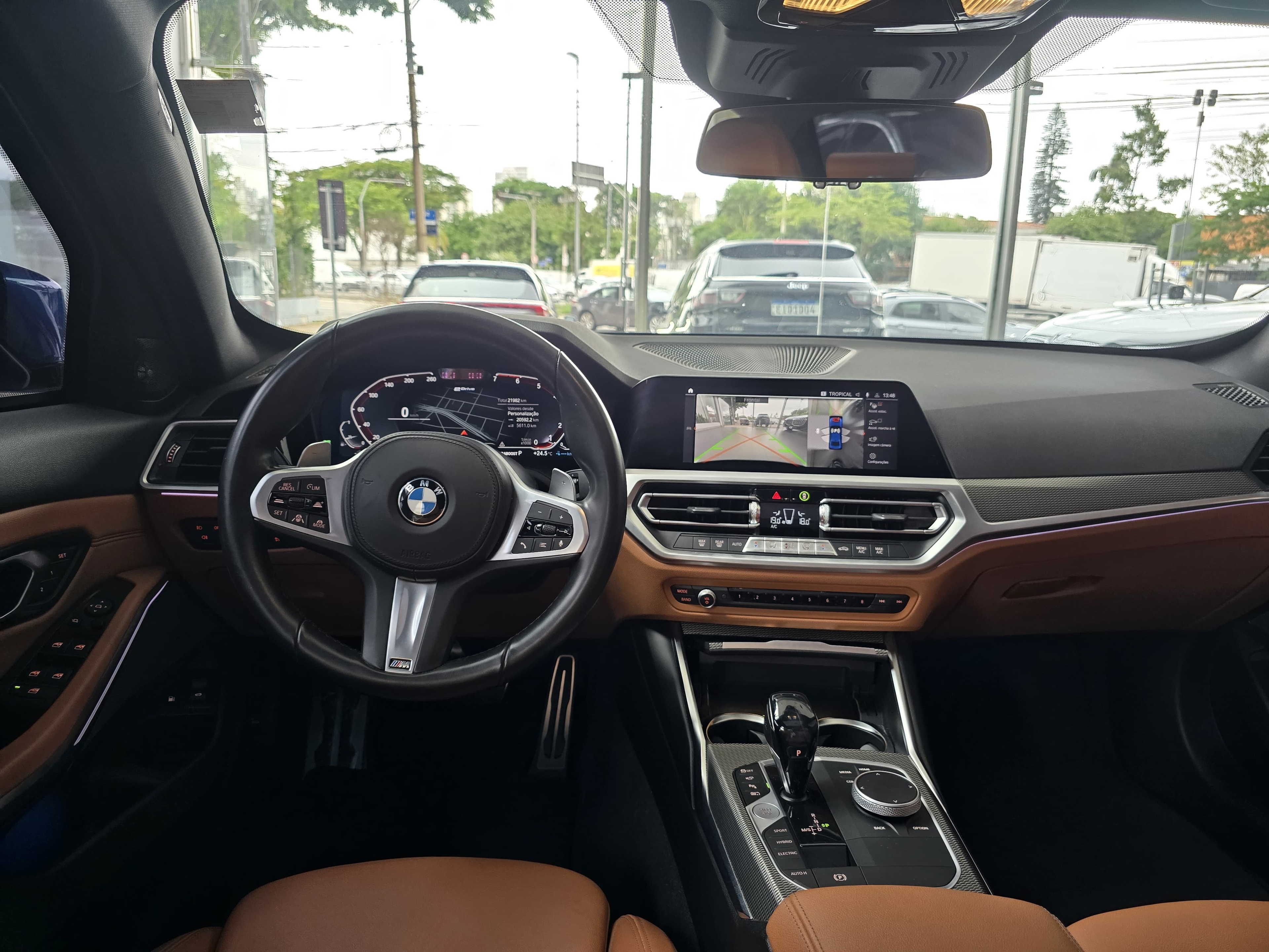 BMW 330e Back